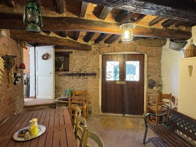 Appartamento in vendita di 110 m² in Via Pietro Vannucci, 103