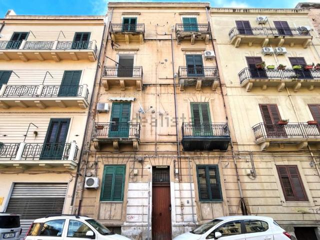 Appartamento in vendita di 110 m² in Via Pindemonte, 11