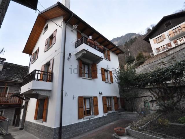 Appartamento in vendita di 110 m² in Via Prea, 15