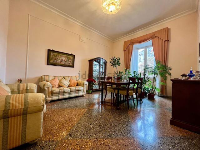 Appartamento in vendita di 110 m² in Via Principe Umberto, 16