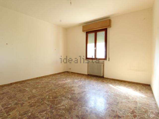 Appartamento in vendita di 110 m² in Via Provinciale Cerretese