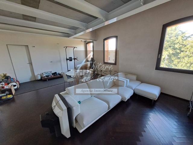 Appartamento in vendita di 110 m² in Via Roma