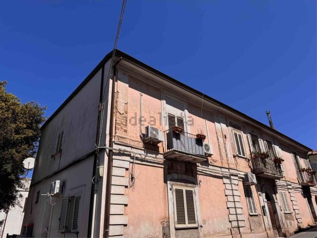 Appartamento in vendita di 110 m² in Via Roma, 54