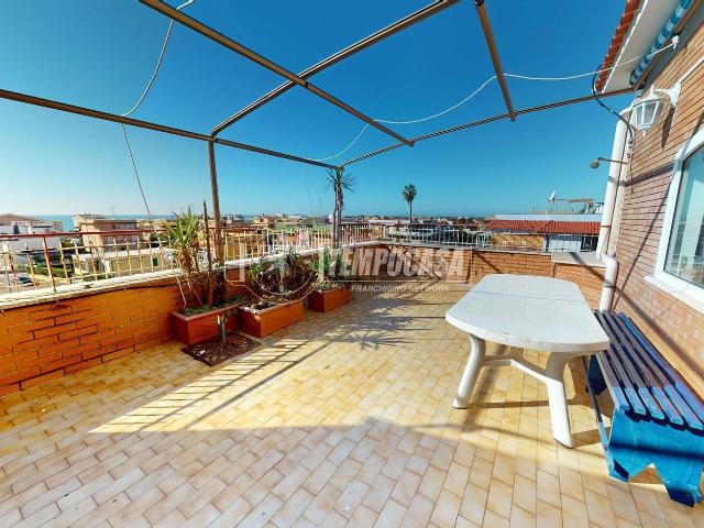 Appartamento in vendita di 110 m² in Via Roma, 66