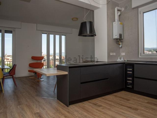Appartamento in vendita di 110 m² in Via Roma