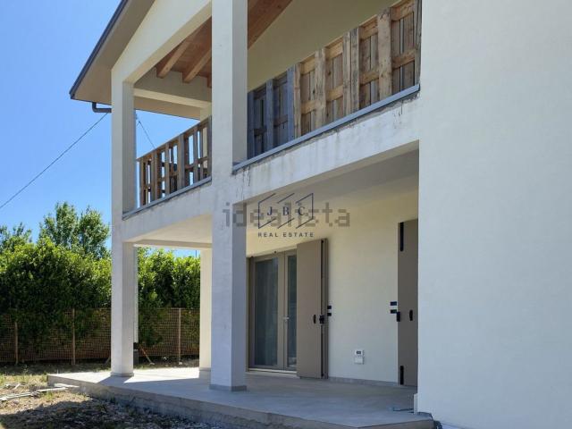 Appartamento in vendita di 110 m² in Via Roma