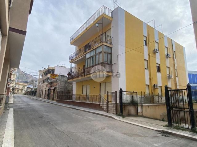 Appartamento in vendita di 110 m² in Via Roma, 156