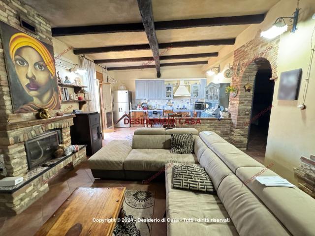 Appartamento in vendita di 110 m² in Via Roma, 1