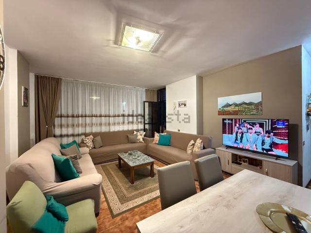 Appartamento in vendita di 110 m² in Via Romeo Gallenga, 104
