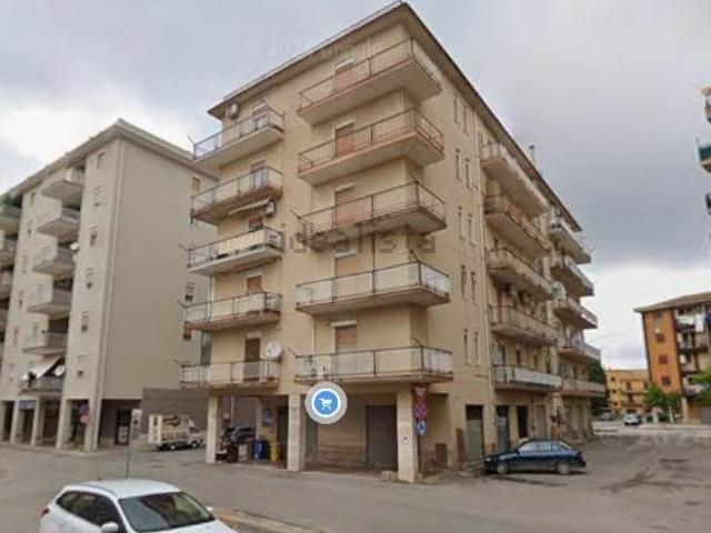 Appartamento in vendita di 110 m² in Via Red. IV Div. Livorno