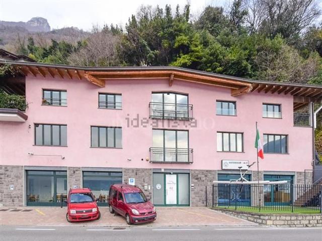 Appartamento in vendita di 110 m² in Via Regina Nuova