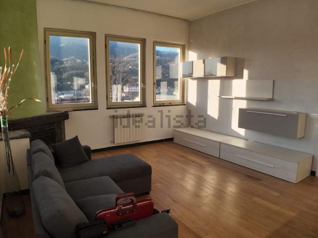Appartamento in vendita di 110 m² in Via Rivarolo