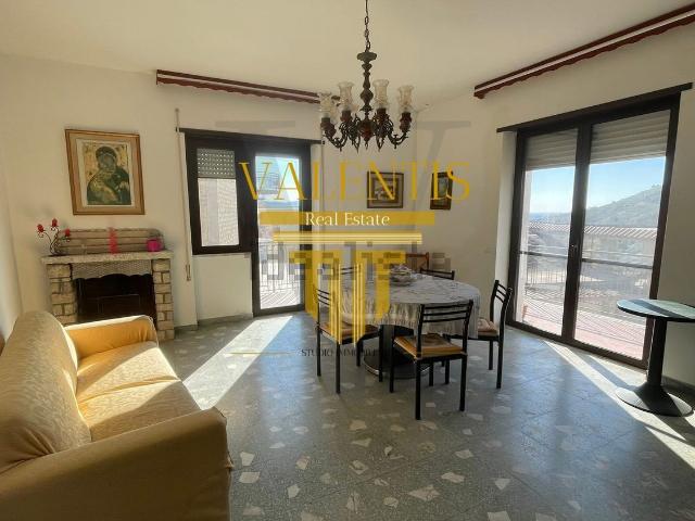 Appartamento in vendita di 110 m² in Via Risorgimento