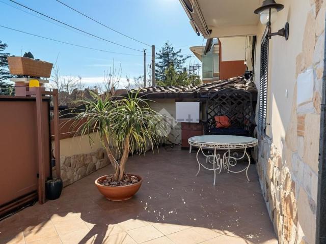 Appartamento in vendita di 110 m² in Via Ruotoli, 6