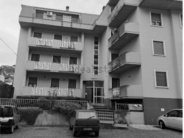 Appartamento in vendita di 110 m² in Via Torino, 33