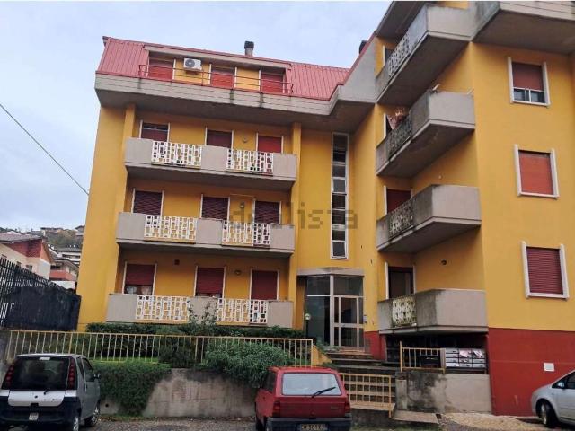 Appartamento in vendita di 110 m² in Via Torino, 33