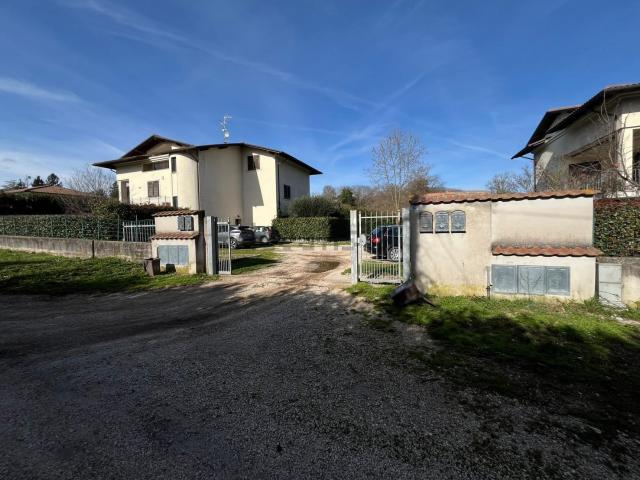 Appartamento in vendita di 110 m² in Via Tagliente
