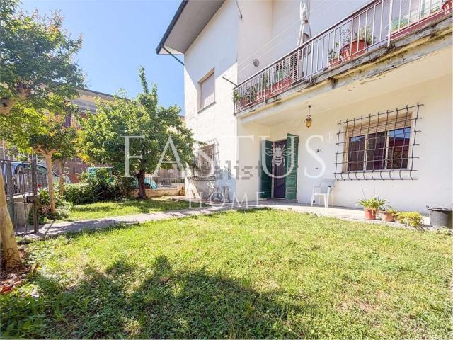 Appartamento in vendita di 110 m² in Via Taglieri, 4