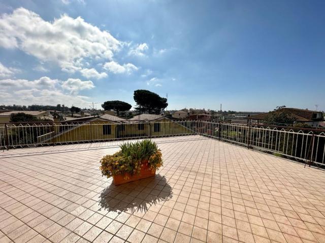 Appartamento in vendita di 110 m² in Via Terni