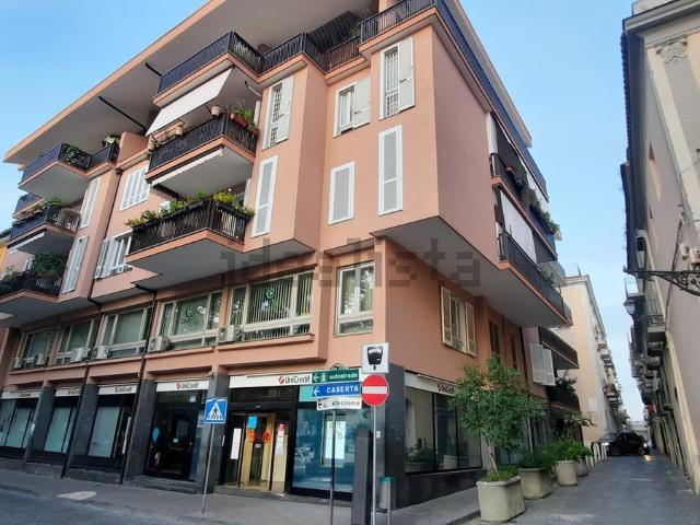 Appartamento in vendita di 110 m² in Via Tribunale, 8