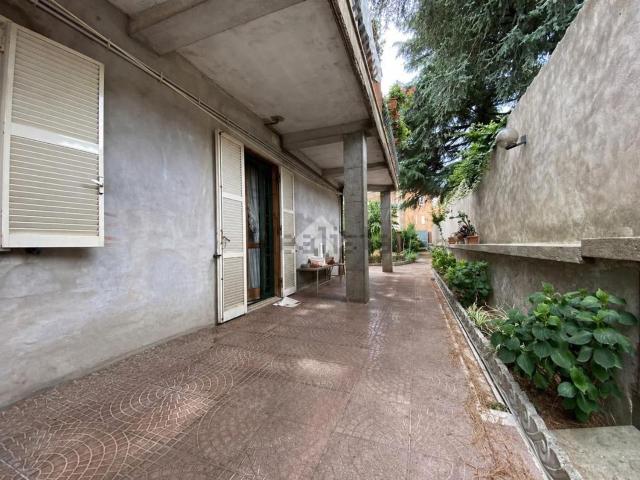 Appartamento in vendita di 110 m² in Via Trieste, 12