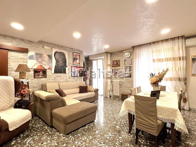 Appartamento in vendita di 110 m² in Via Trieste