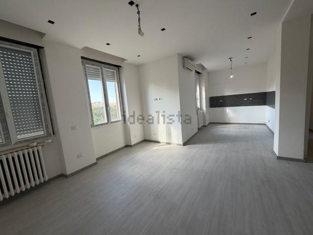 Appartamento in vendita di 110 m² in Via Trionfale, 8891