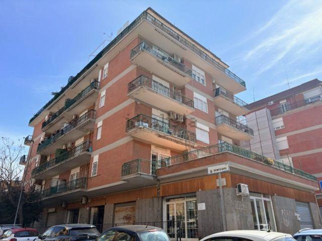 Appartamento in vendita di 110 m² in Via Umberto Maddalena, 40