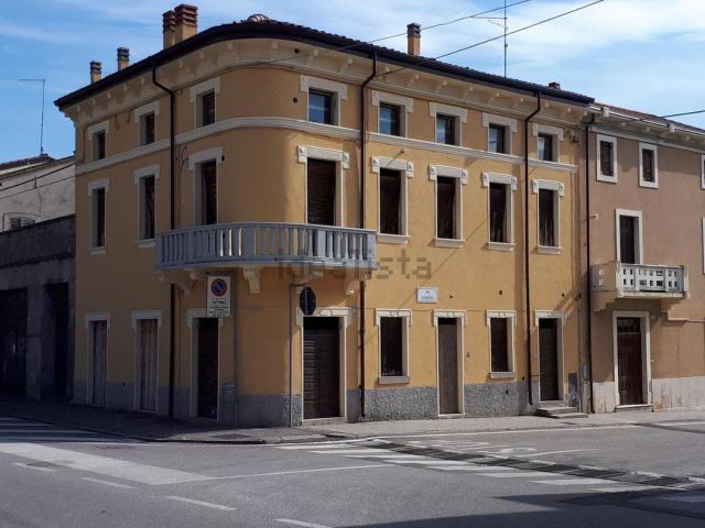 Appartamento in vendita di 110 m² in Via Ungheria