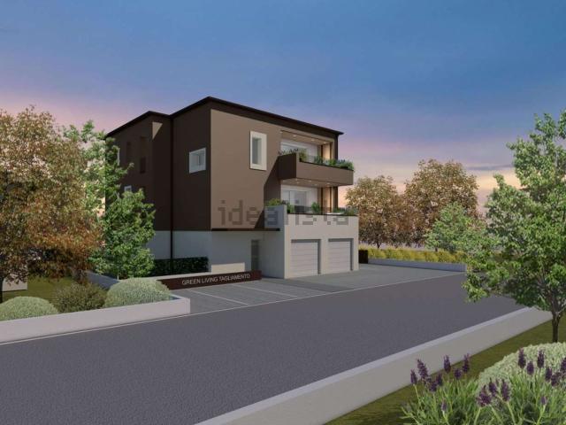 Appartamento in vendita di 110 m² in Via Ubaldo Bregolini, 29