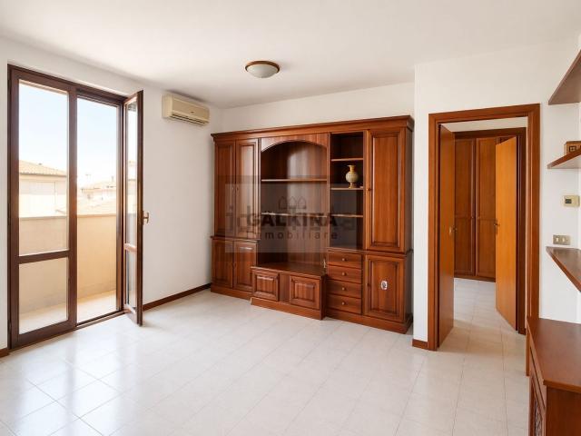 Appartamento in vendita di 110 m² in Via Ugo Foscolo, 5