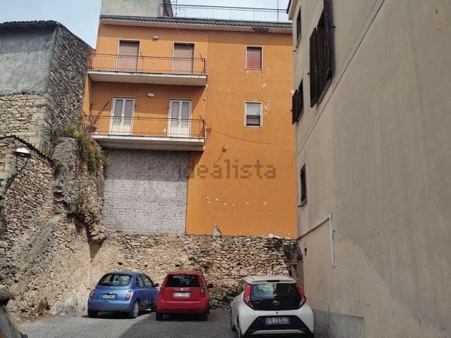 Appartamento in vendita di 110 m² in Via Valeria
