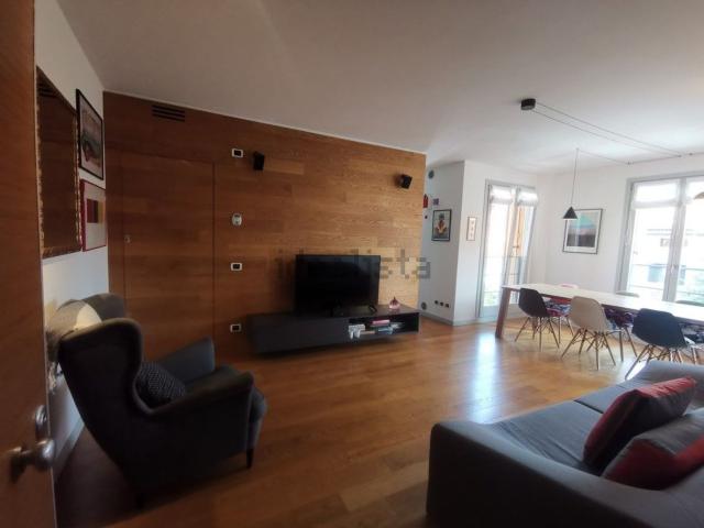 Appartamento in vendita di 110 m² in Via Vallona, 92