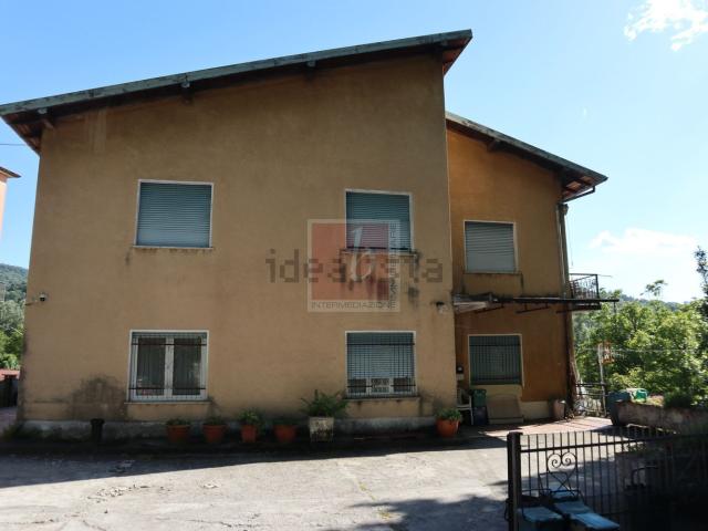Appartamento in vendita di 110 m² in Via Varese, 20