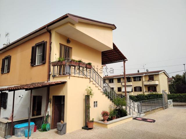 Appartamento in vendita di 110 m² in Via Vasciotte