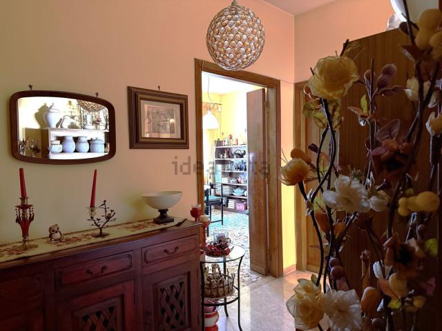 Appartamento in vendita di 110 m² in Via Vezzia, 58