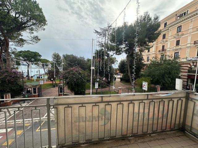 Appartamento in vendita di 110 m² in Via Vitruvio, 102