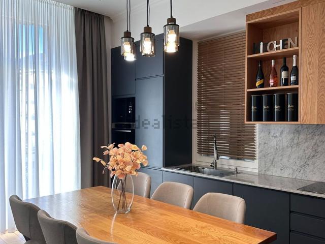 Appartamento in vendita di 110 m² in Via Vittorio Leonardi