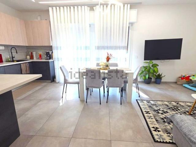 Appartamento in vendita di 110 m² in Via Vittorio Veneto, 49