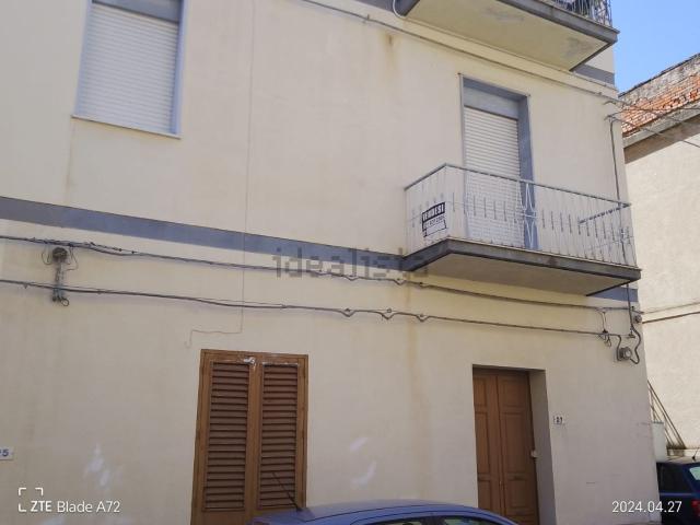 Appartamento in vendita di 110 m² in Via Vittorio Veneto