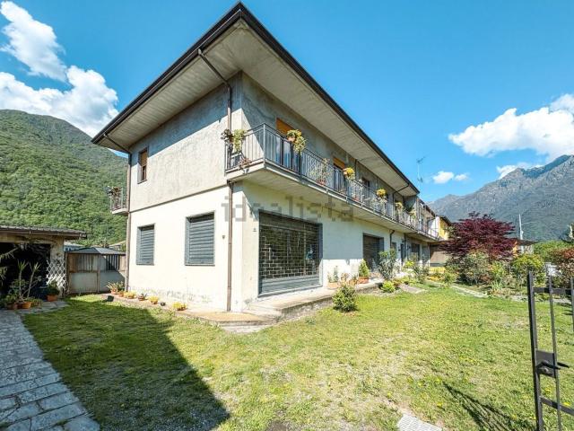Appartamento in vendita di 110 m² in Via Vittorio Veneto