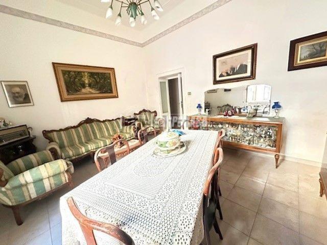 Appartamento in vendita di 110 m² in Via Vincenzo Capozzi