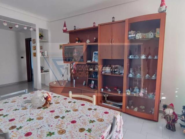 Appartamento in vendita di 110 m² in Via Vincenzo Boscarino