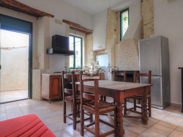 Appartamento in vendita di 110 m² in Via Vincenzo Mirabella
