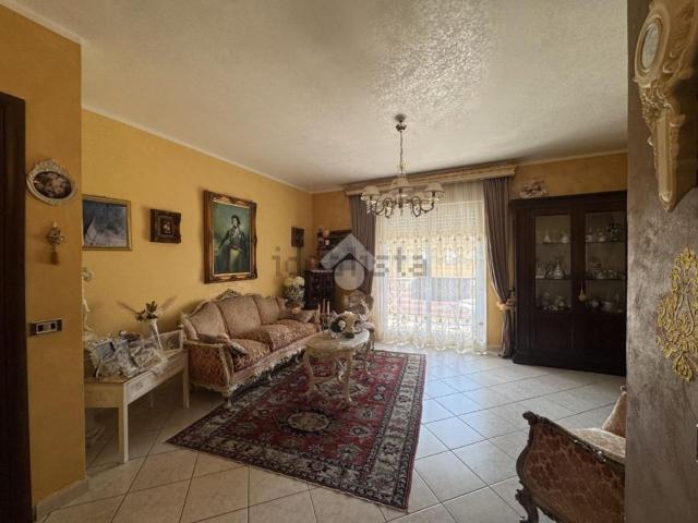 Appartamento in vendita di 110 m² in Via Zunica, 4