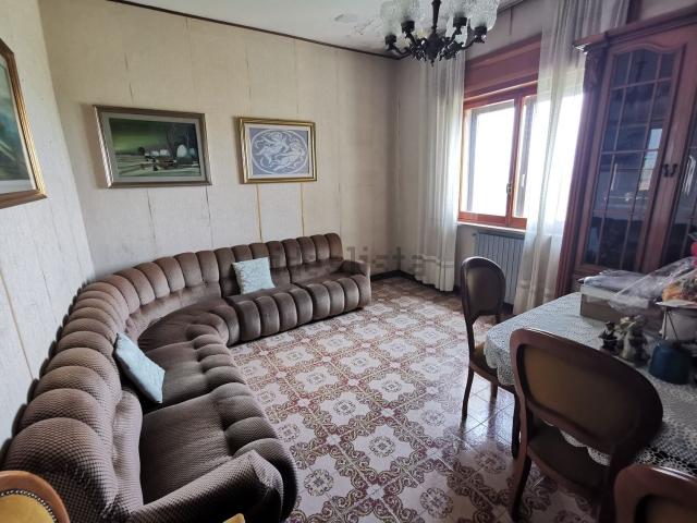 Appartamento in vendita di 110 m² in Viale Vincenzo de Filippis