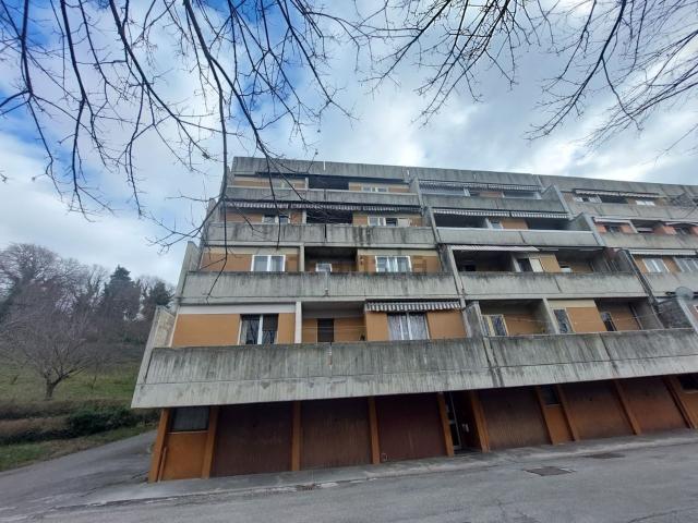 Appartamento in vendita di 110 m² in Viale Alcide de Gasperi