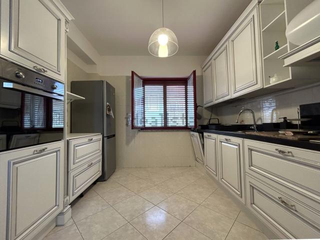 Appartamento in vendita di 110 m² in Viale Cassiodoro, 213