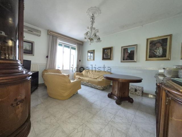 Appartamento in vendita di 110 m² in Viale Giuseppe Grassi, 84