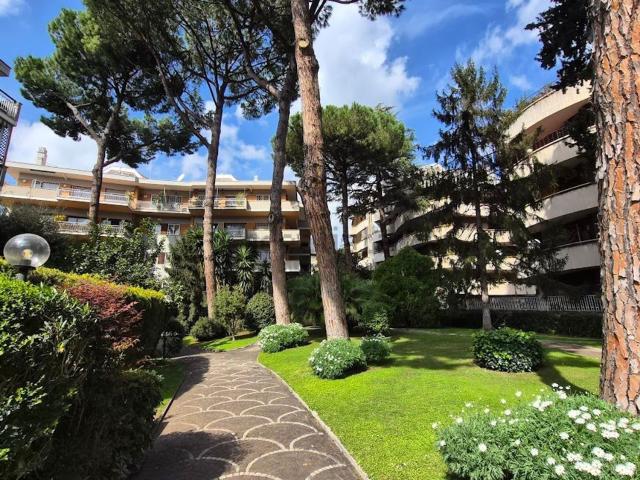 Appartamento in vendita di 110 m² in Viale Isacco Newton, 62